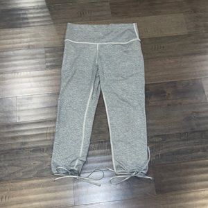 Gray leggings with ballerina ties